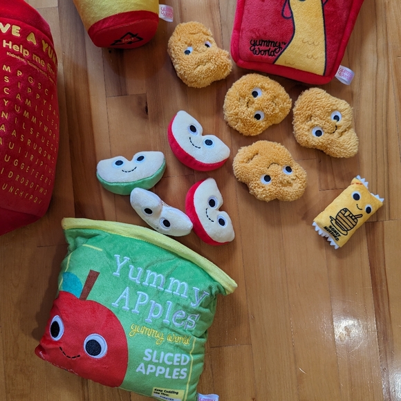 Kidrobot Yummy World Camille The Yummy Happy Meal 16" XL plush apples drink - Picture 3 of 4